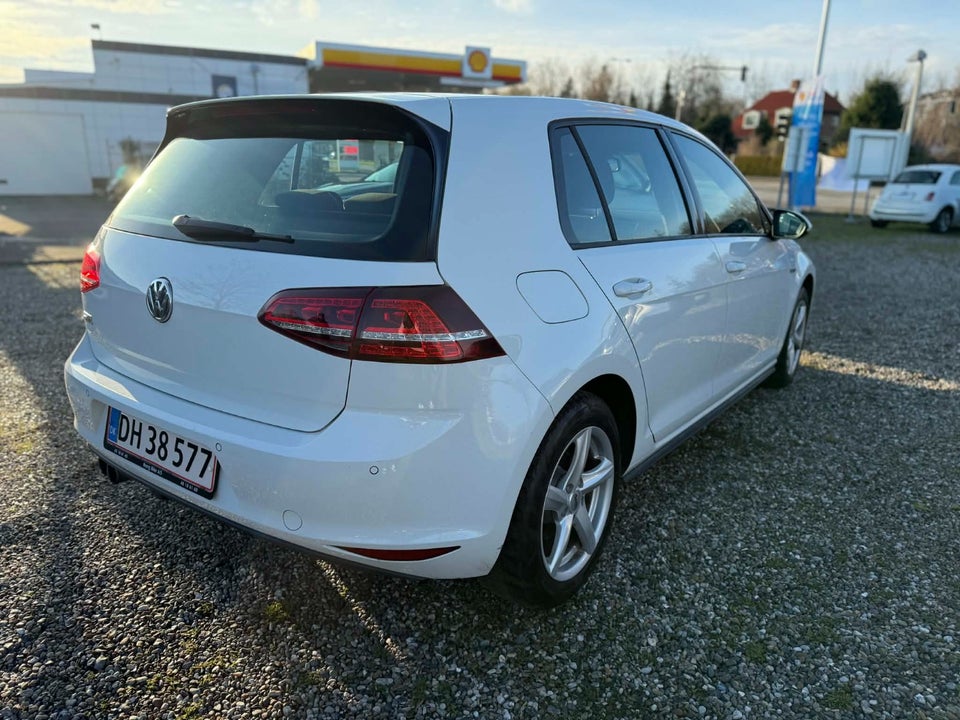 VW Golf VII 1,4 GTE DSG 5d