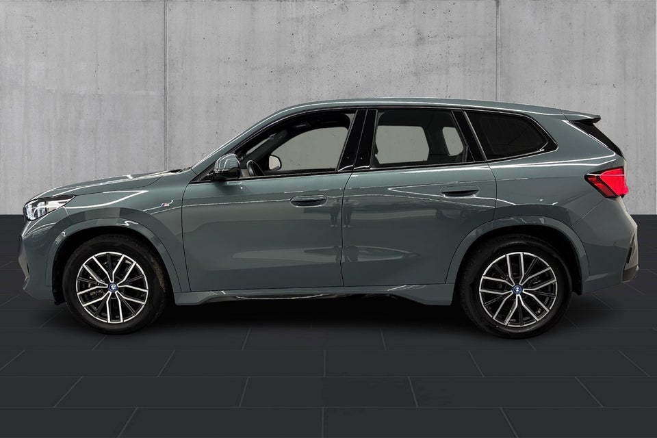 BMW iX1 xDrive30 M-Sport 5d