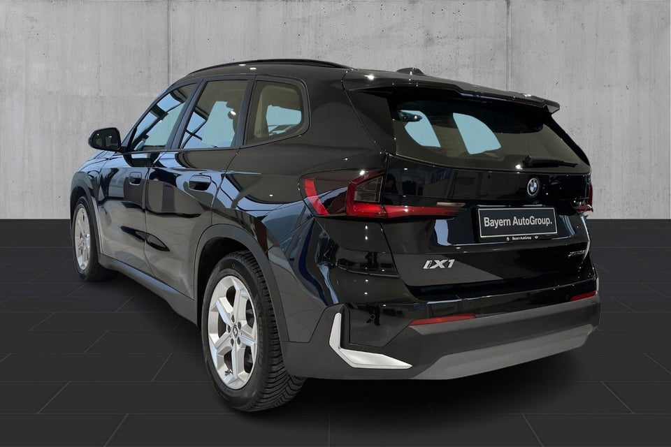 BMW iX1 xDrive30 X-Line 5d