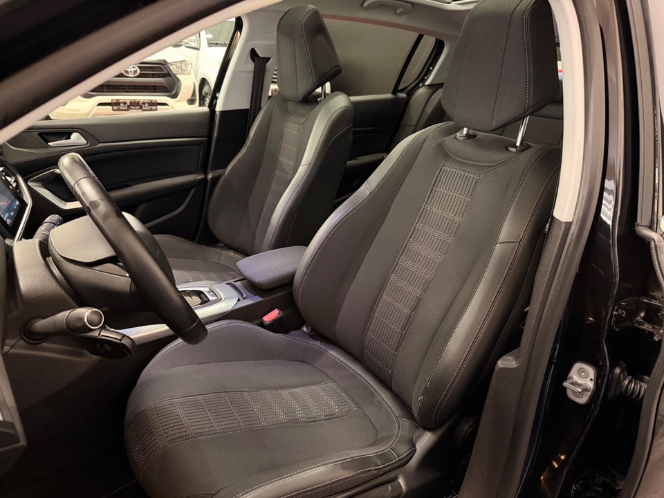 Peugeot 308 1,6 BlueHDi 120 Edition+ 5d