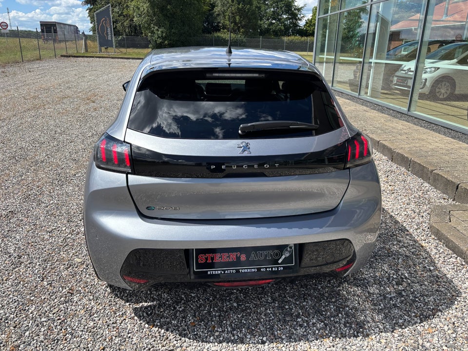 Peugeot e-208 50 Allure 5d