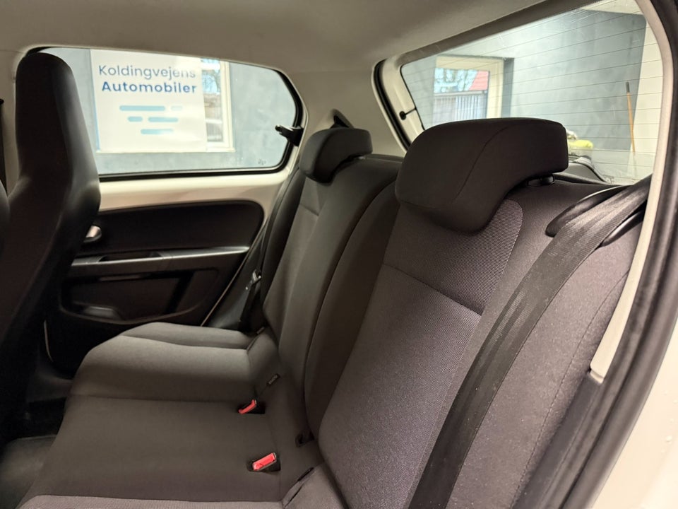 VW Up! 1,0 60 Cheer Up! BMT 5d