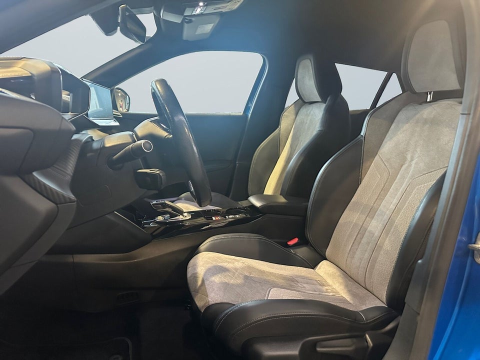 Peugeot e-2008 50 GT Pack 5d