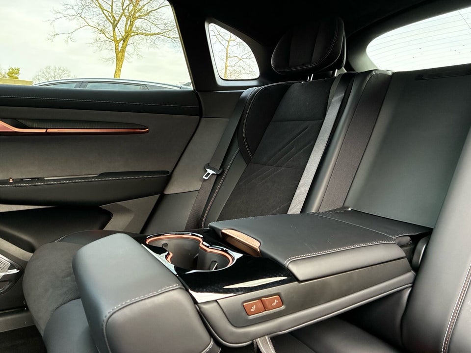 Zeekr 001 Privilege AWD 5d