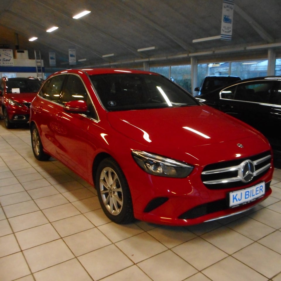 Mercedes B220 d 2,0 Progressive Line aut. 5d