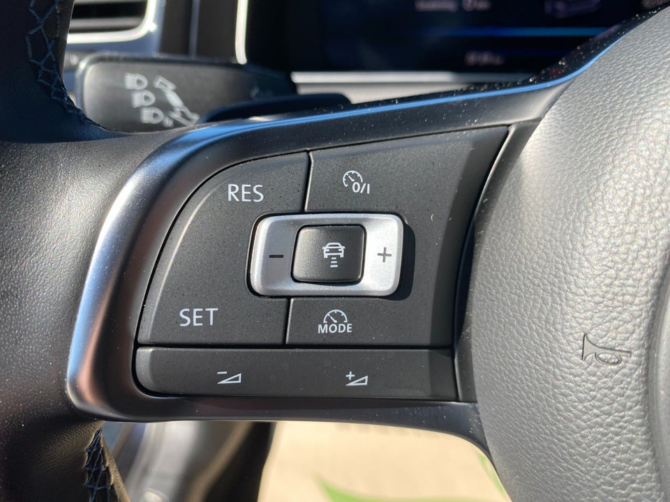 VW Golf VII 1,4 GTE DSG 5d