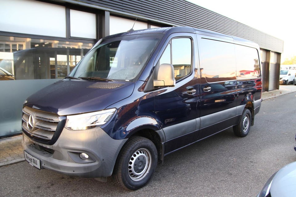 Mercedes Sprinter 319 3,0 CDi A2 Kassevogn aut. RWD