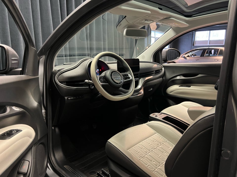 Fiat 500e 42 la Prima 3d