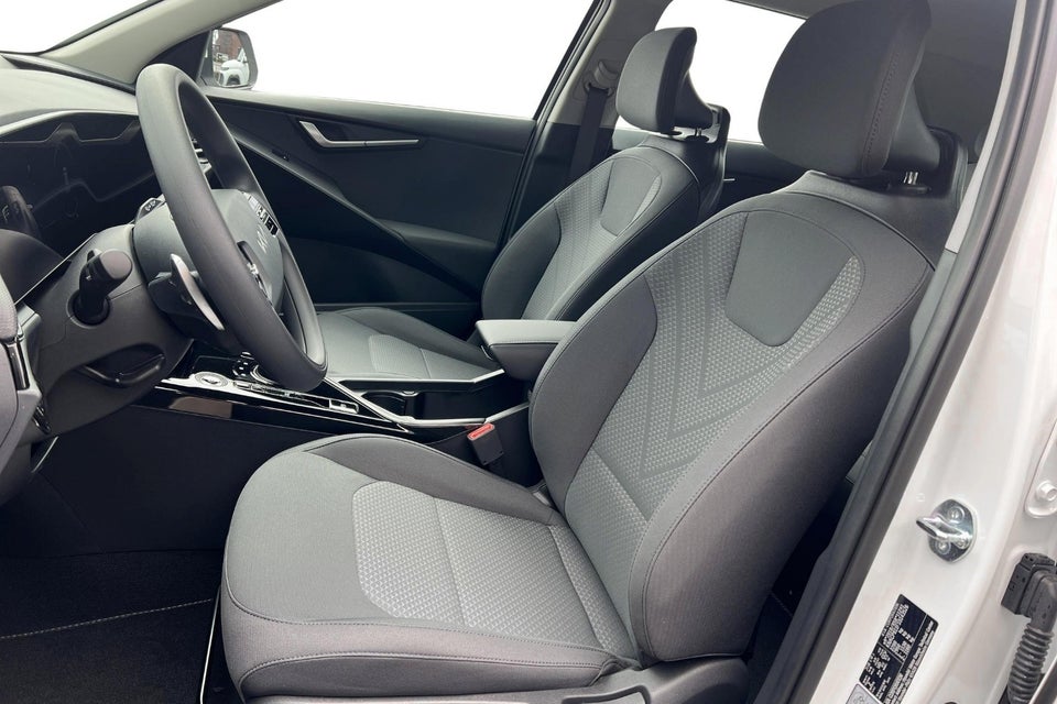 Kia Niro 64 EV Access 5d