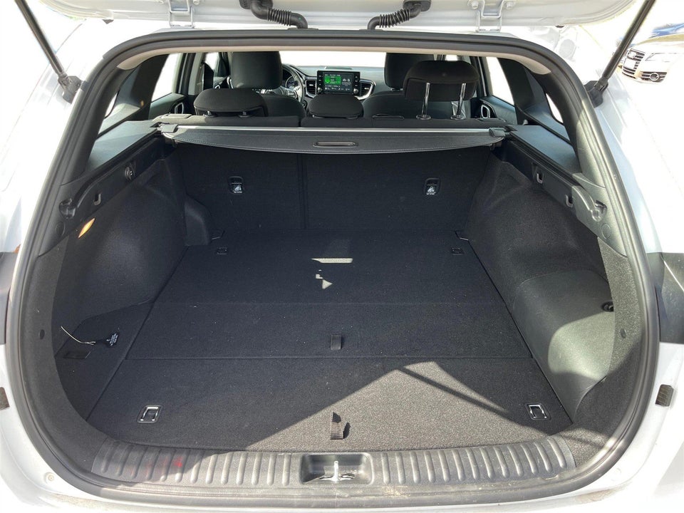 Kia Ceed 1,6 PHEV Prestige SW DCT 5d