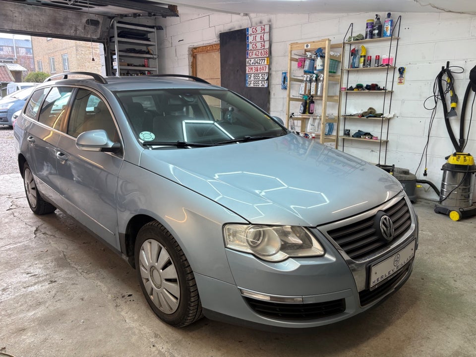 VW Passat 2,0 FSi Trendline Variant 5d