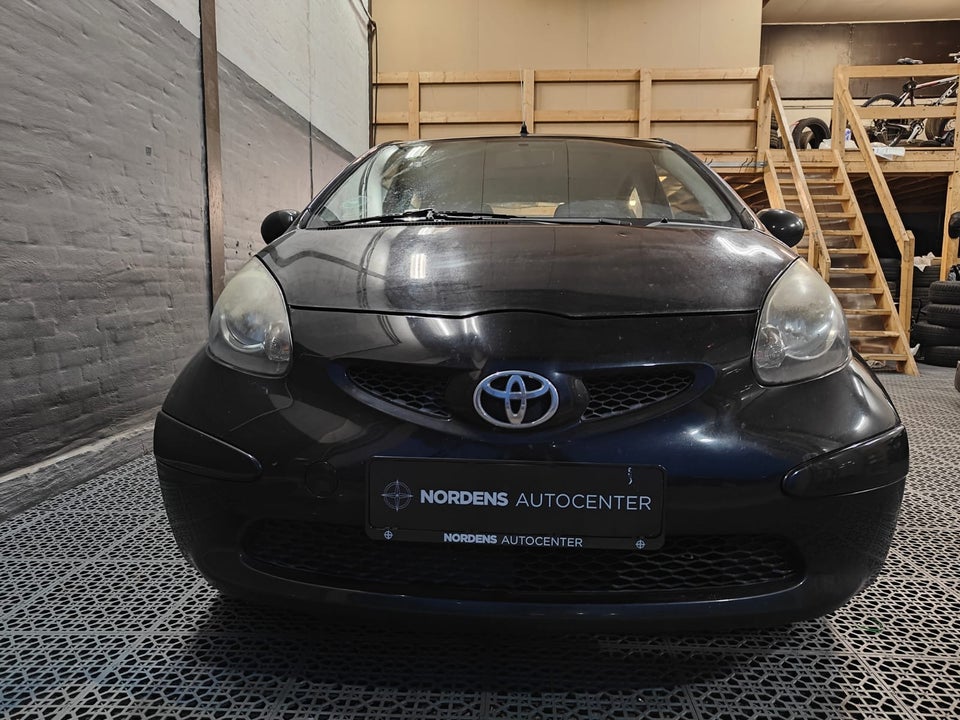 Toyota Aygo 1,0 Plus 5d