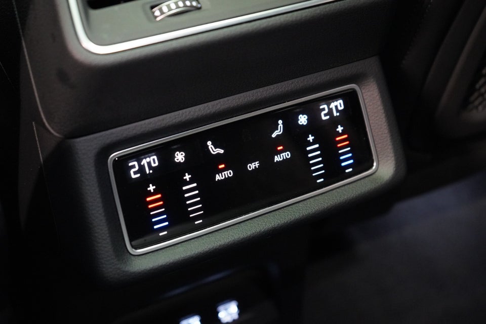 Audi e-tron 55 S-line Sportback quattro 5d