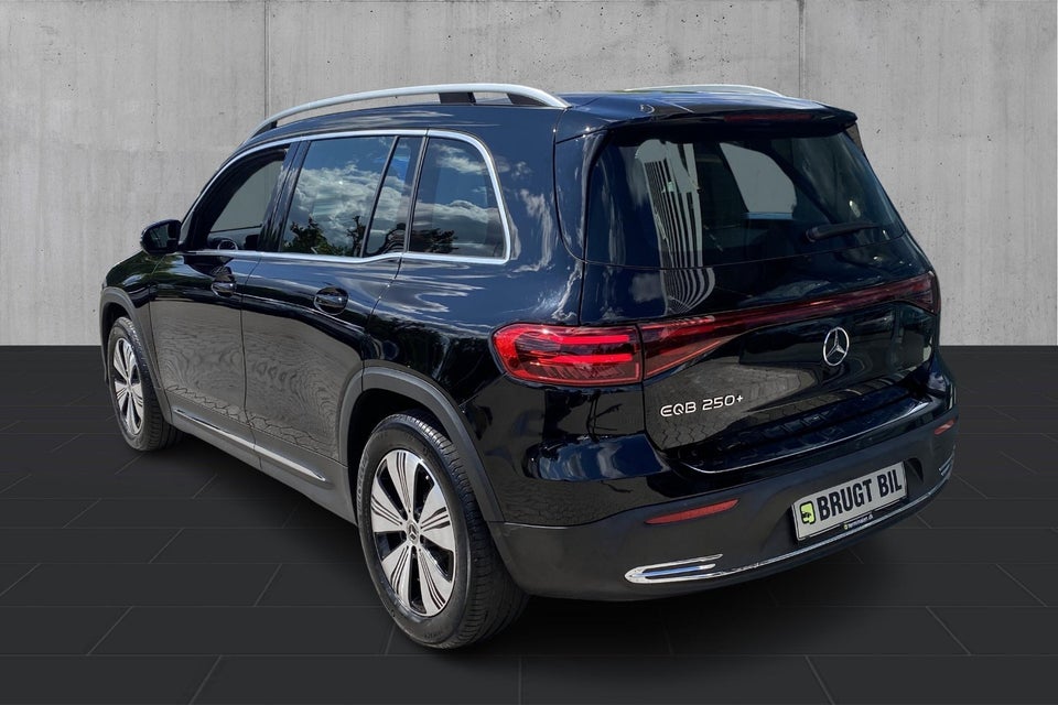 Mercedes EQB250+ Progressive 5d