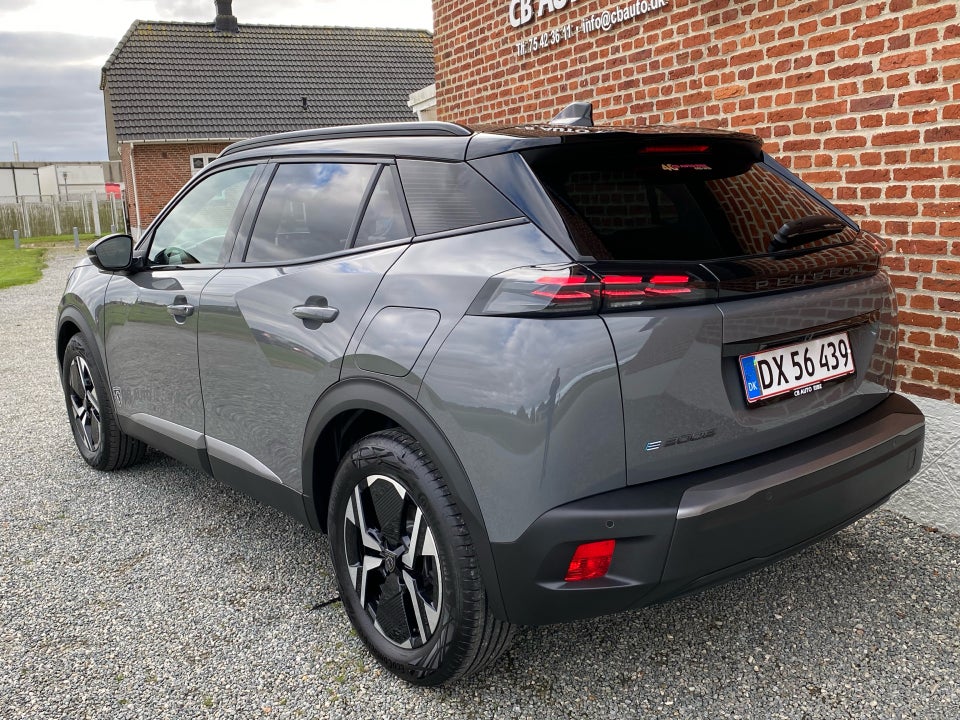 Peugeot e-2008 54 GT 5d