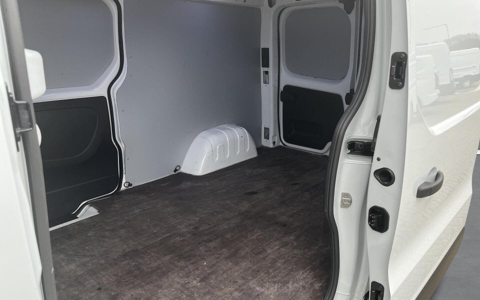 Nissan Primastar 2,0 dCi 150 L2H1 N-Connecta DCT Van