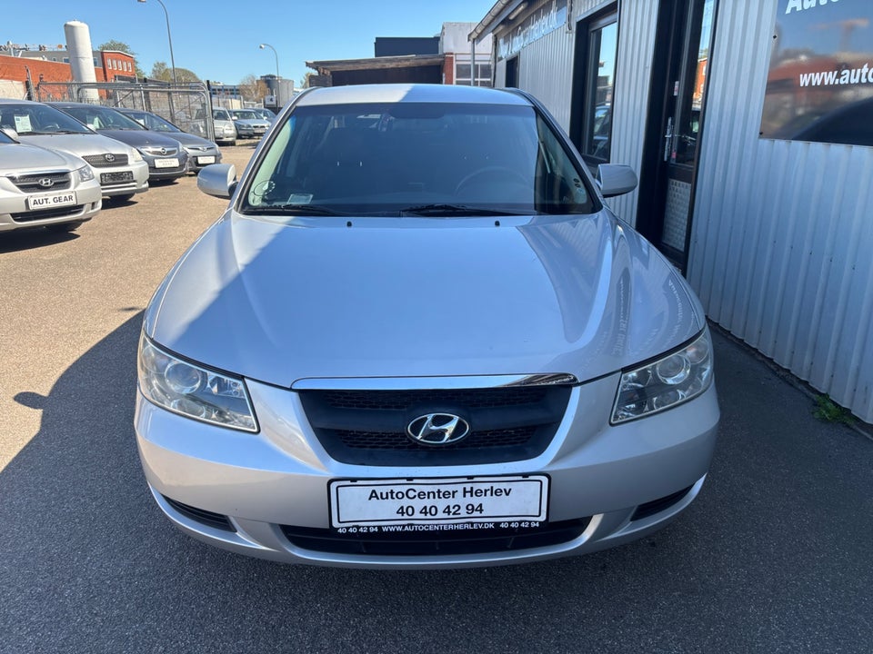 Hyundai Sonata 2,0 CRDi GL 4d