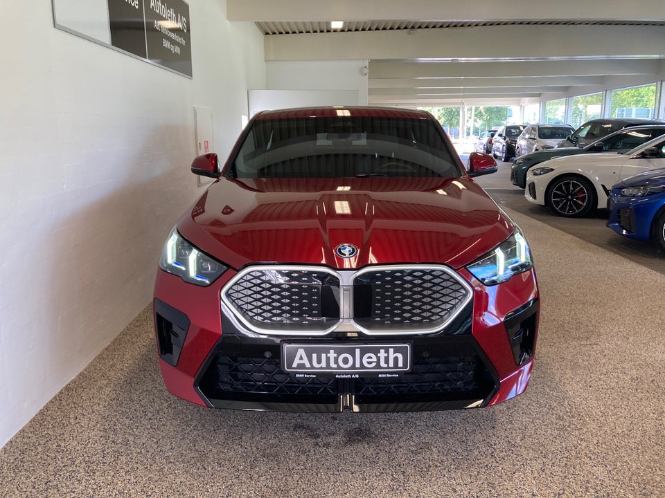 BMW iX2 xDrive30 M-Sport 5d