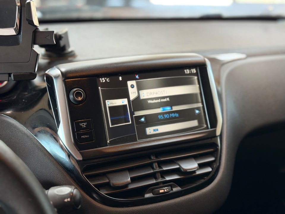 Peugeot 208 1,2 VTi Access 3d