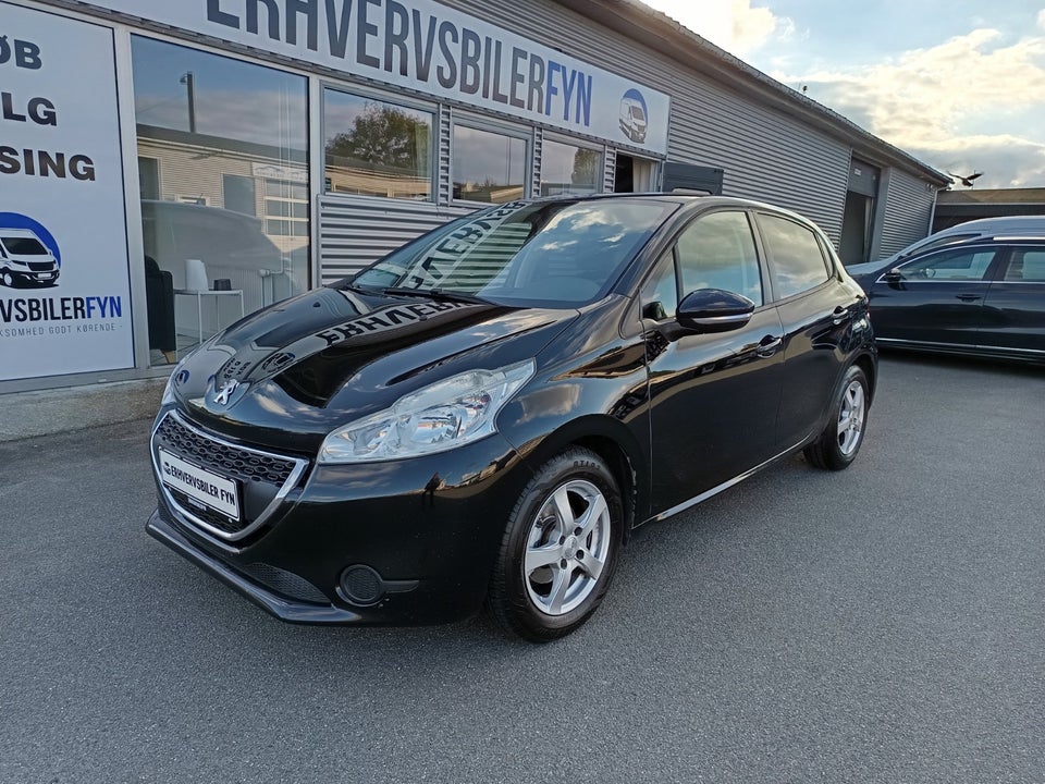 Peugeot 208 1,6 e-HDi 92 Active 5d