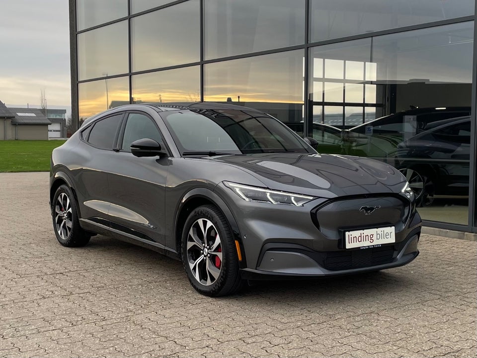 Ford Mustang Mach-E 98 Premium Extended Range 5d