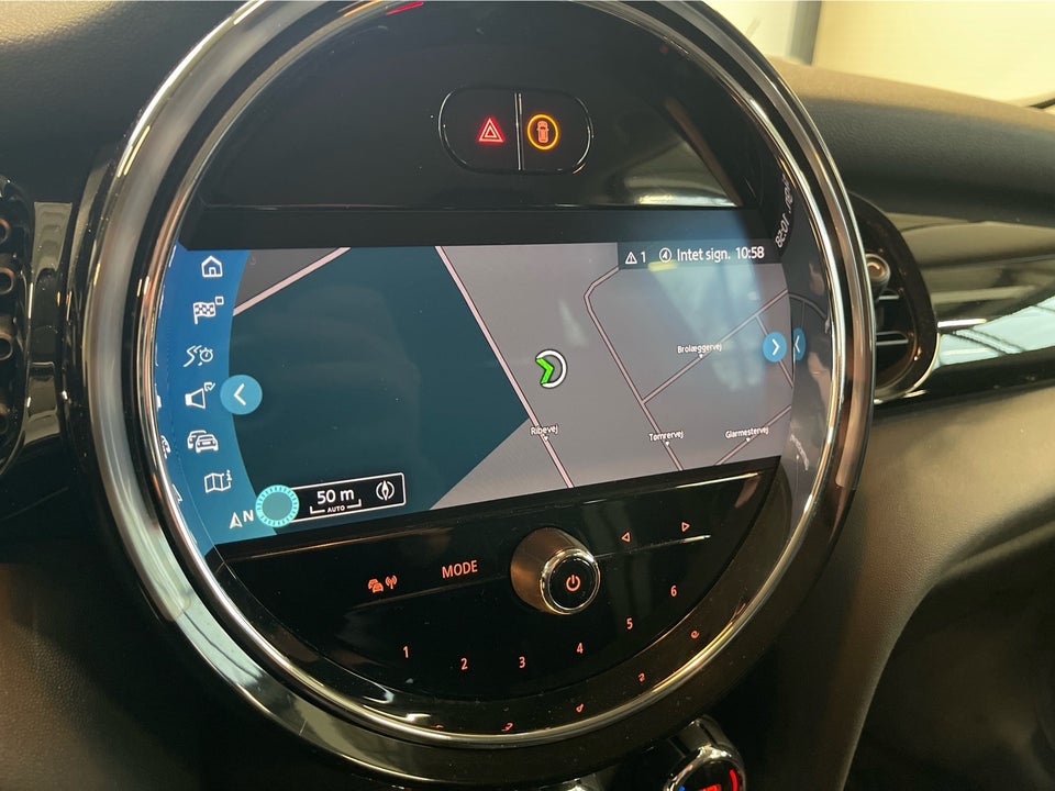 MINI Cooper SE Essential 3d