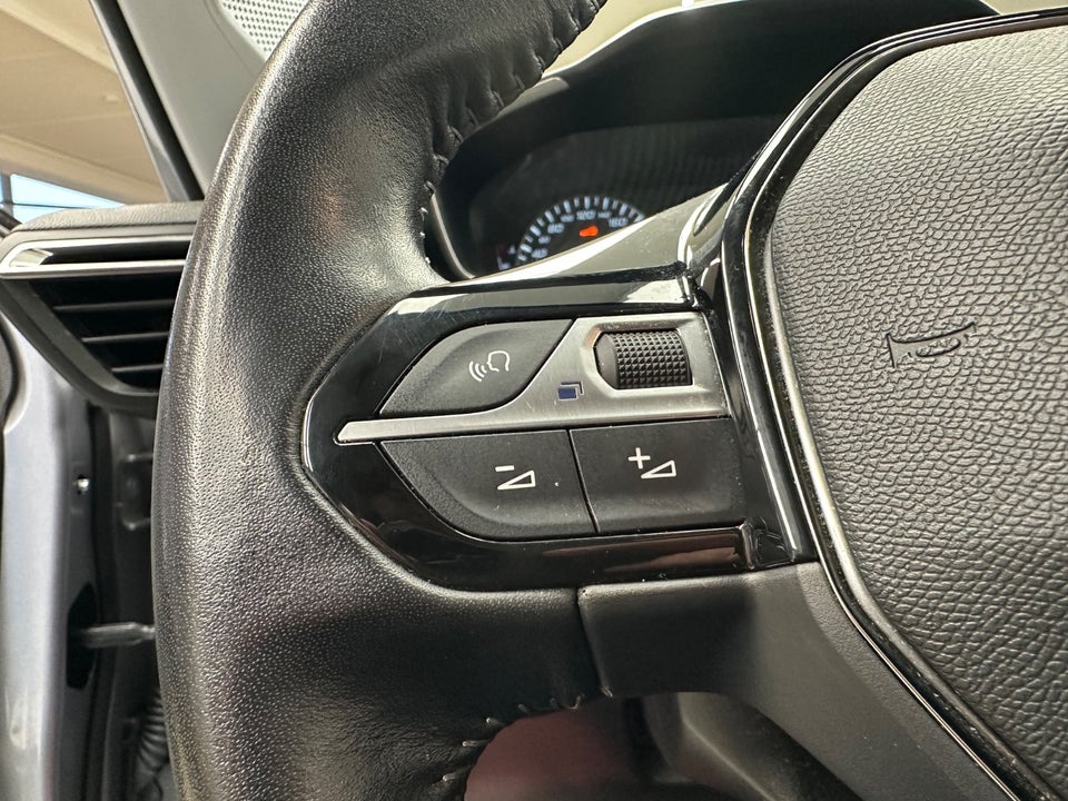 Peugeot 208 1,2 PureTech 100 Active+ 5d