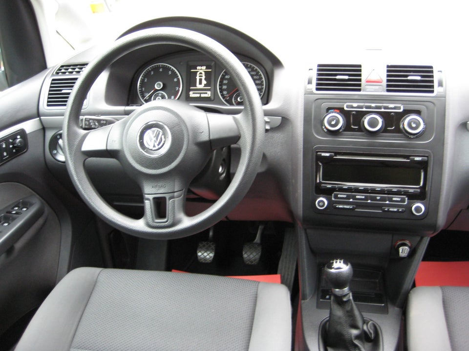 VW Touran 1,2 TSi 105 Trendline BMT 7prs 5d