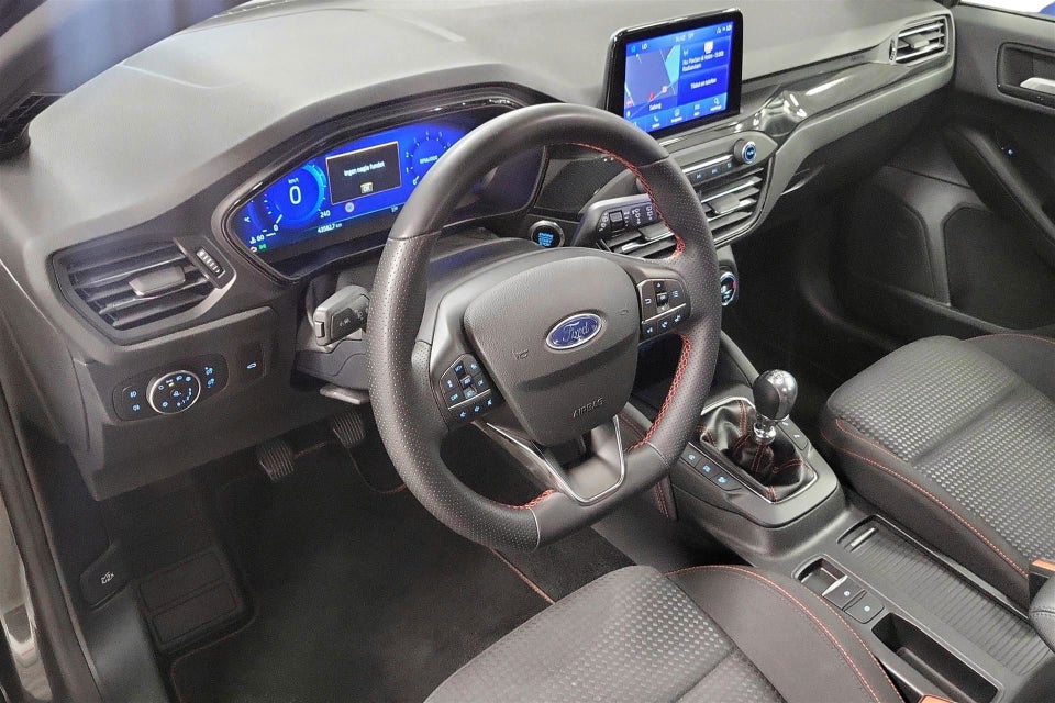 Ford Focus 1,0 EcoBoost mHEV ST-Line X stc. 5d