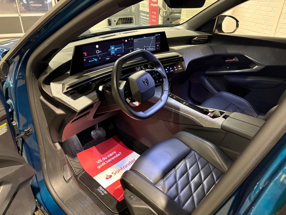 Peugeot e-5008 77 Allure 7prs 5d