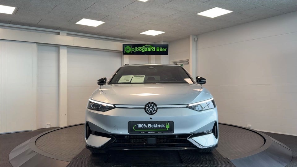 VW ID.7 77 Style Tourer 5d