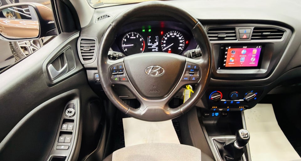 Hyundai i20 1,25 Trend 5d