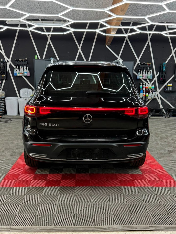 Mercedes EQB250+ Progressive 7prs 5d