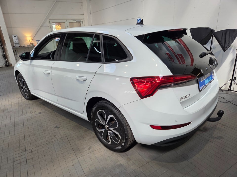 Skoda Scala 1,0 TSi 95 Ambition 5d