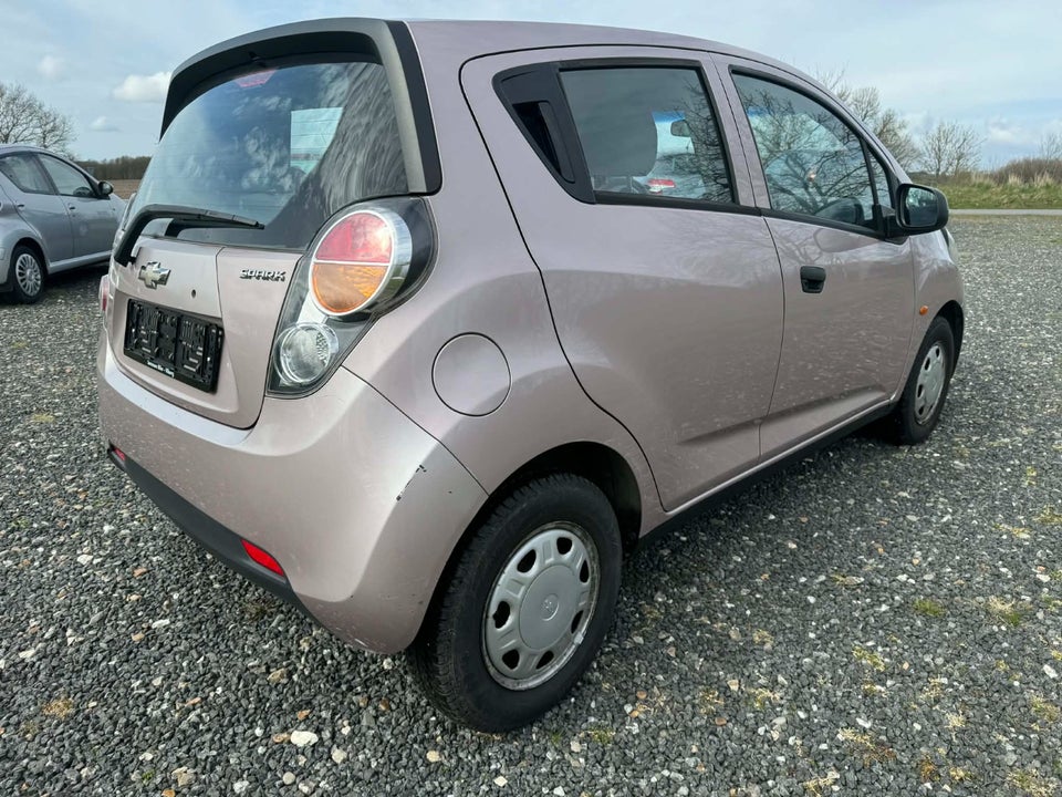 Chevrolet Spark 1,0 LS 5d