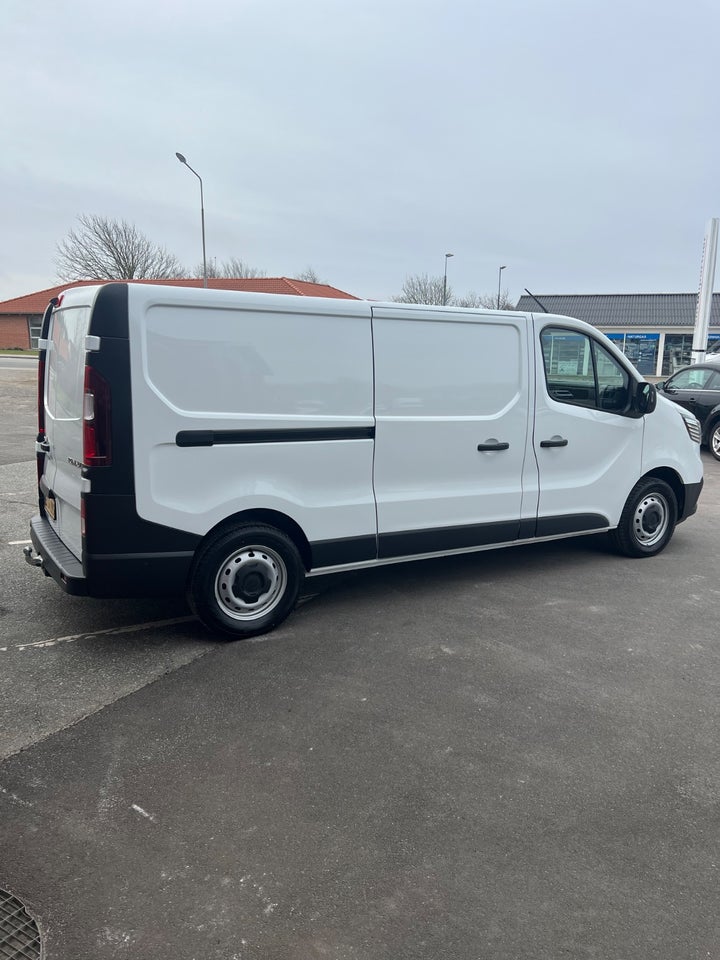 Renault Trafic 2,0 dCi 130 L2H1 Tekno