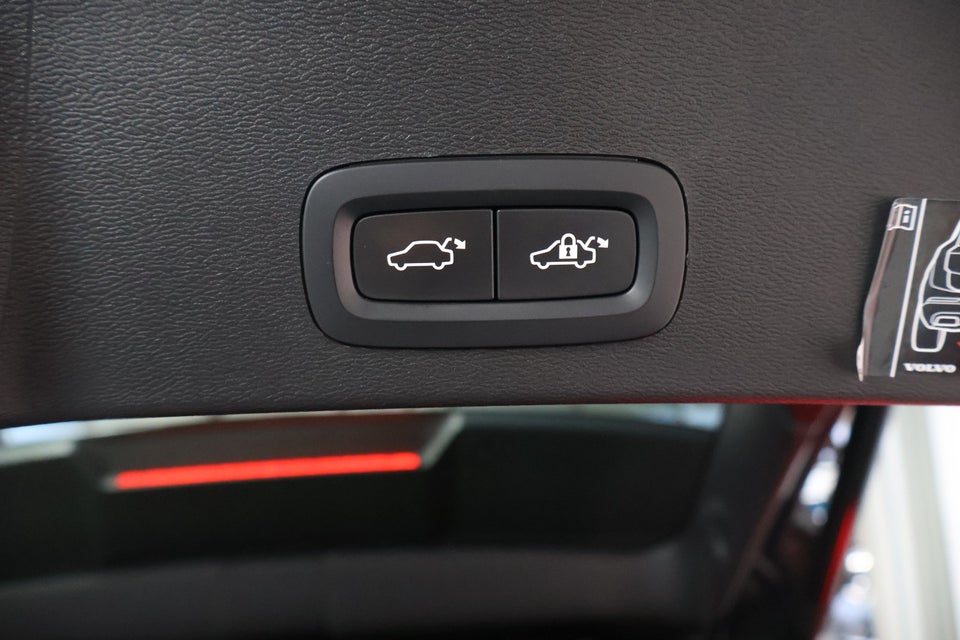 Volvo XC40 1,5 T5 ReCharge Inscription aut. 5d