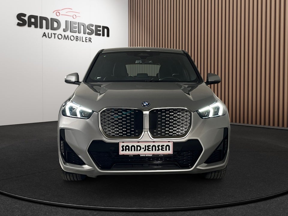 BMW iX1 xDrive30 M-Sport 5d