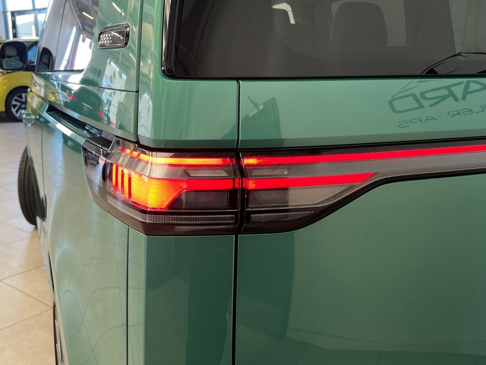 VW ID.Buzz 77 Pro SWB 5d