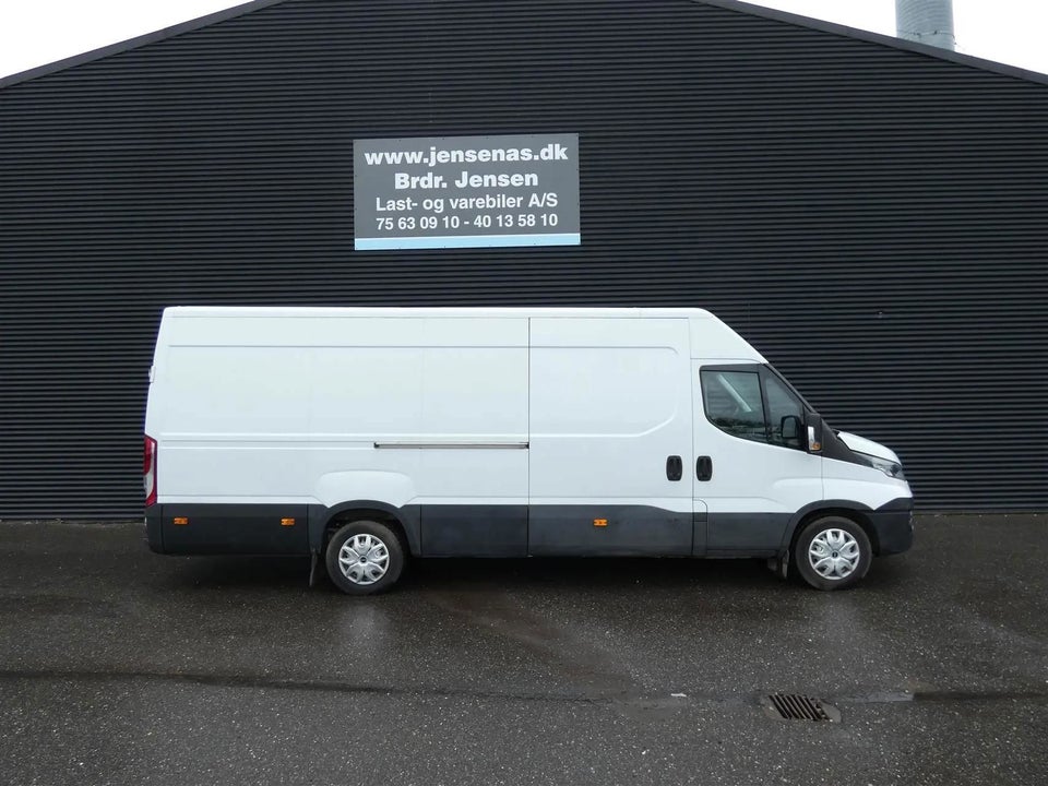 Iveco Daily 2,3 35S16 16m³ Van AG8