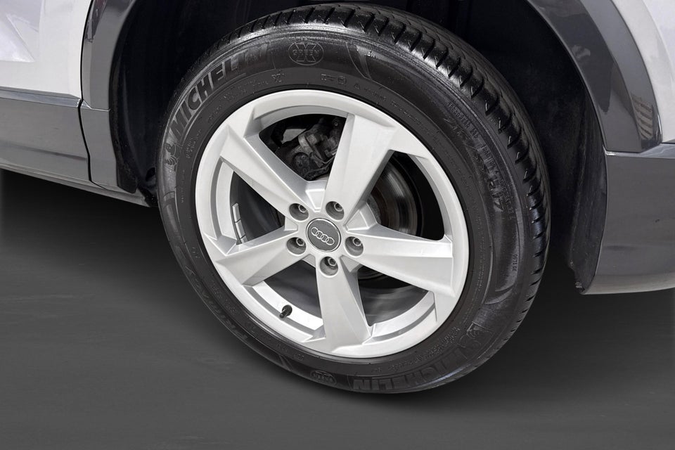 Audi Q2 1,4 TFSi 150 Sport S-tr. 5d