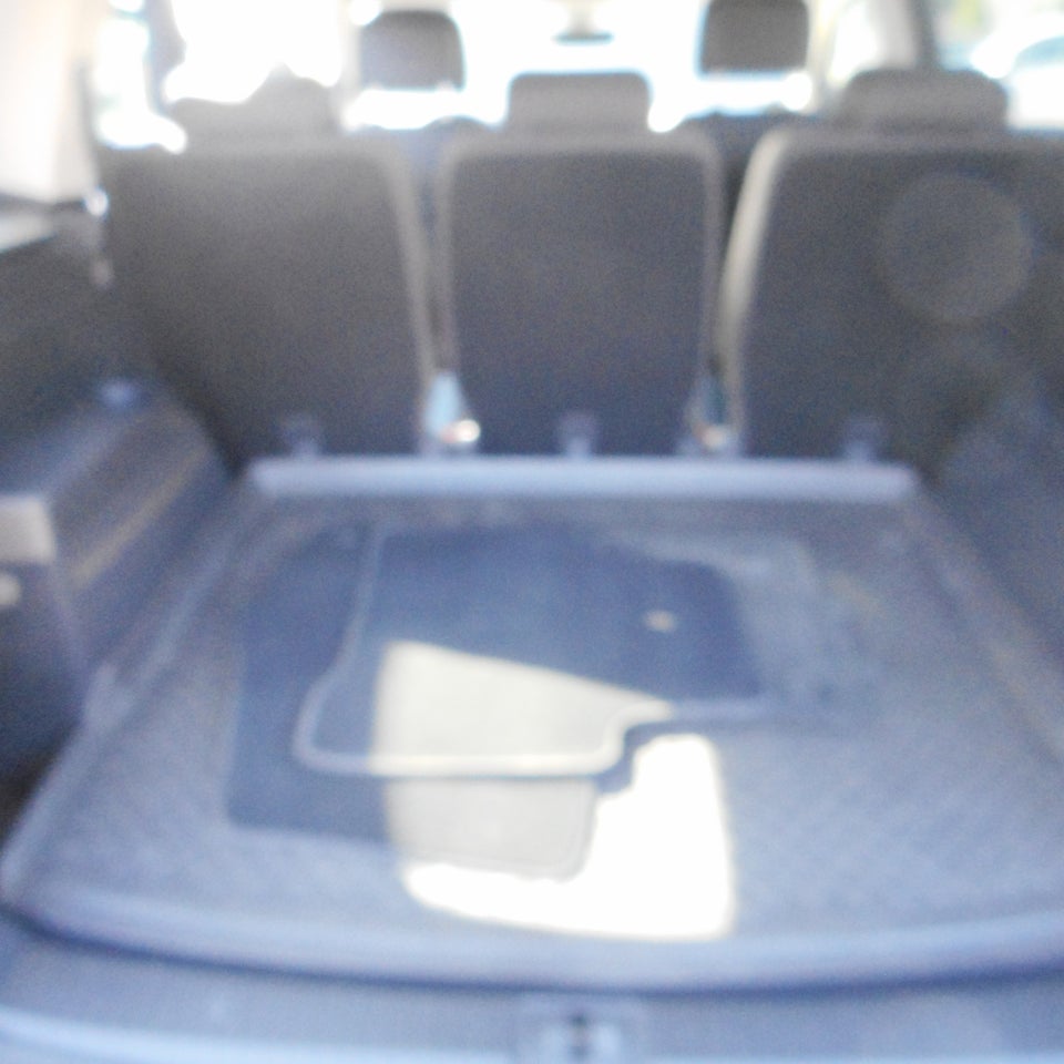 VW Touran 1,6 TDi 115 IQ.Drive DSG 7prs 5d