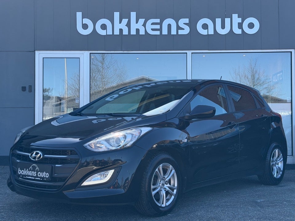 Hyundai i30 1,6 CRDi 110 Life+ 5d