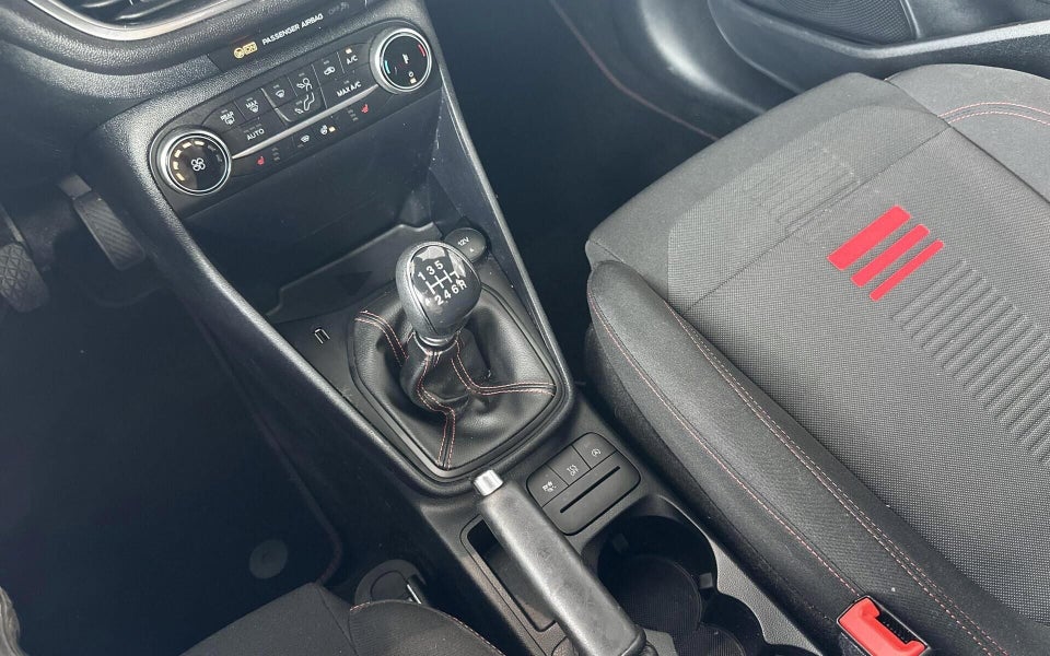 Ford Fiesta 1,0 EcoBoost mHEV ST-Line X 5d