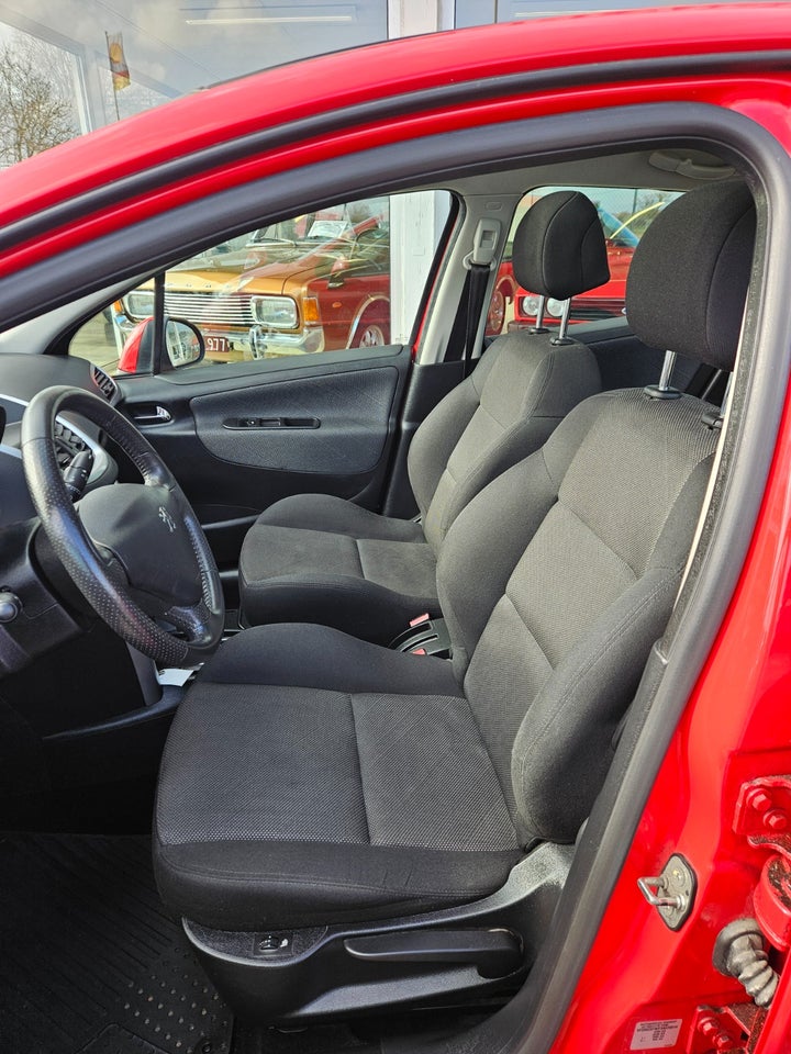 Peugeot 207 1,6 VTi S16 aut. 5d