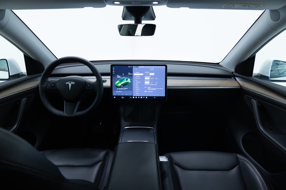 Tesla Model Y RWD 5d
