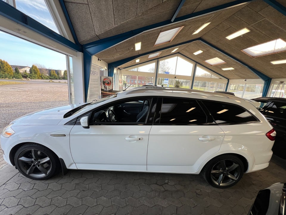 Ford Mondeo 2,5 20V Turbo Titanium stc. 5d