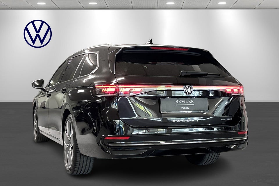 VW Passat 1,5 eHybrid Elegance Variant DSG 5d