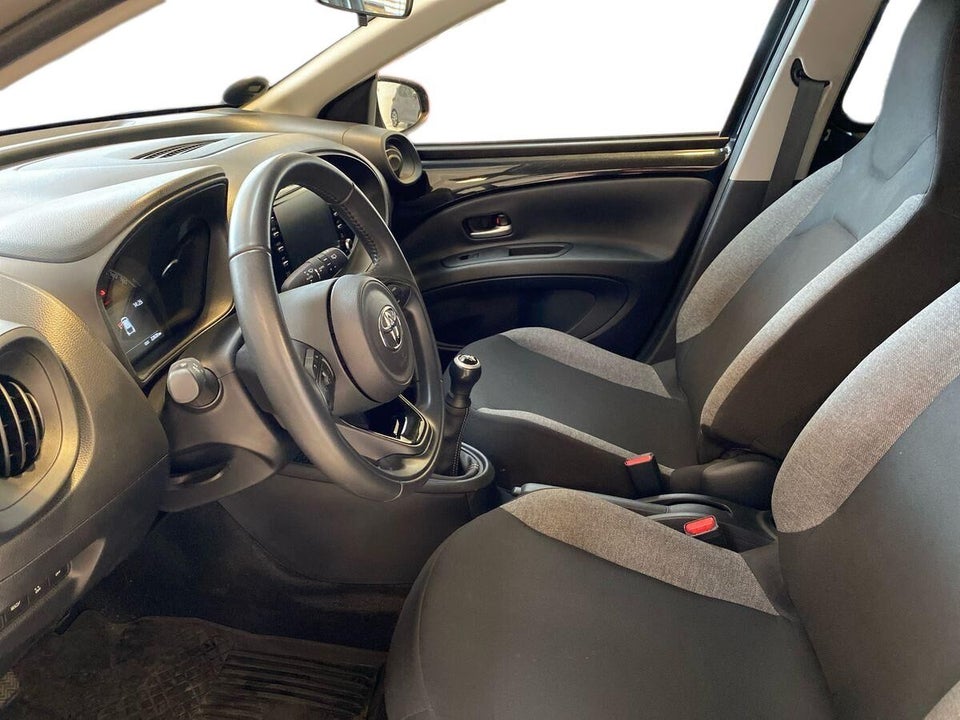 Toyota Aygo X 1,0 Active 5d