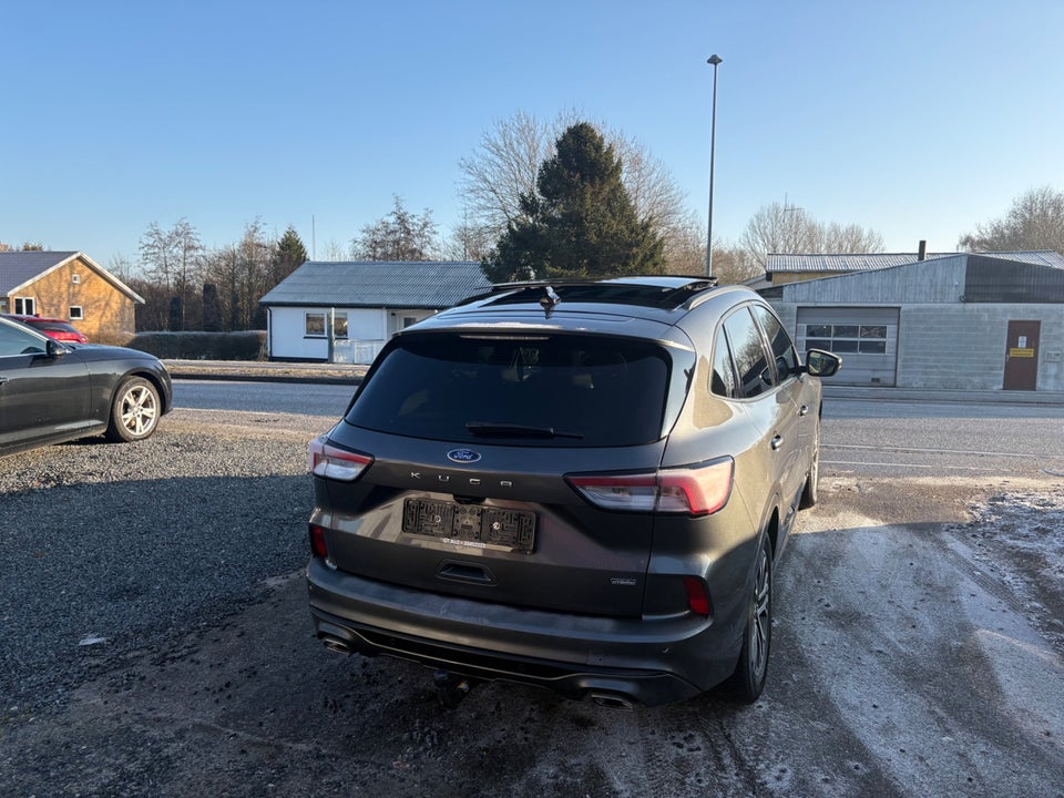 Ford Kuga 2,5 PHEV ST-Line X CVT 5d